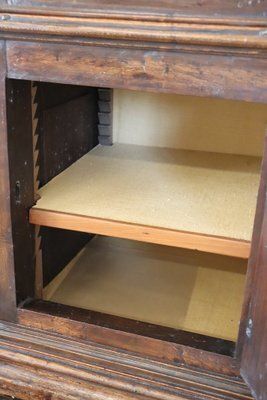 5727.0 Antique Cabinet In Walnut Wood, 1600s photo