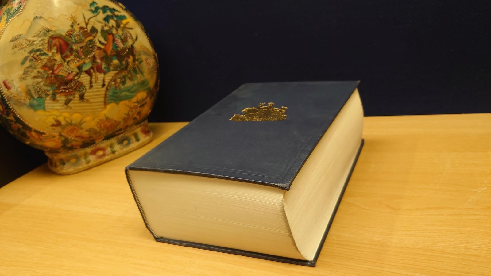 O'byrne's Naval Biography   Every Living Office In Her Majesty's Navy   1986 Reprint   Hayward   Good To Very Good Condition photo Home Decor