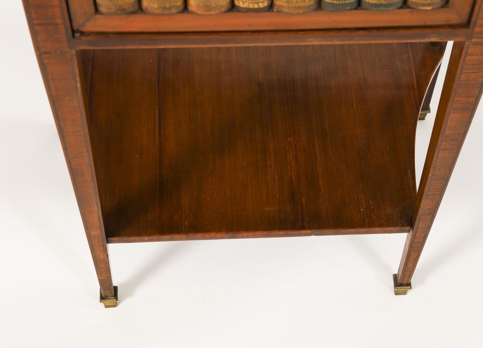 photo vintage Antique Pair French Walnut & Tulipwood Bedside Cabinets C1900