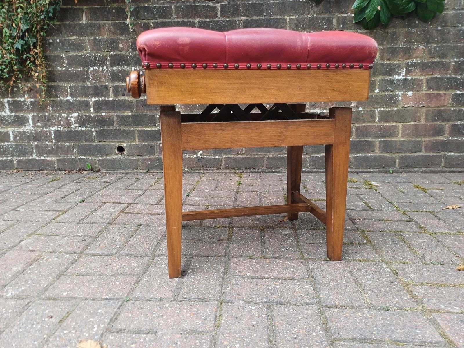 Vintage Adjustable Piano Stool With Red Buttoned Leather Seat And Mahogany Frame – Antique Music Bench C.1920s photo buy
