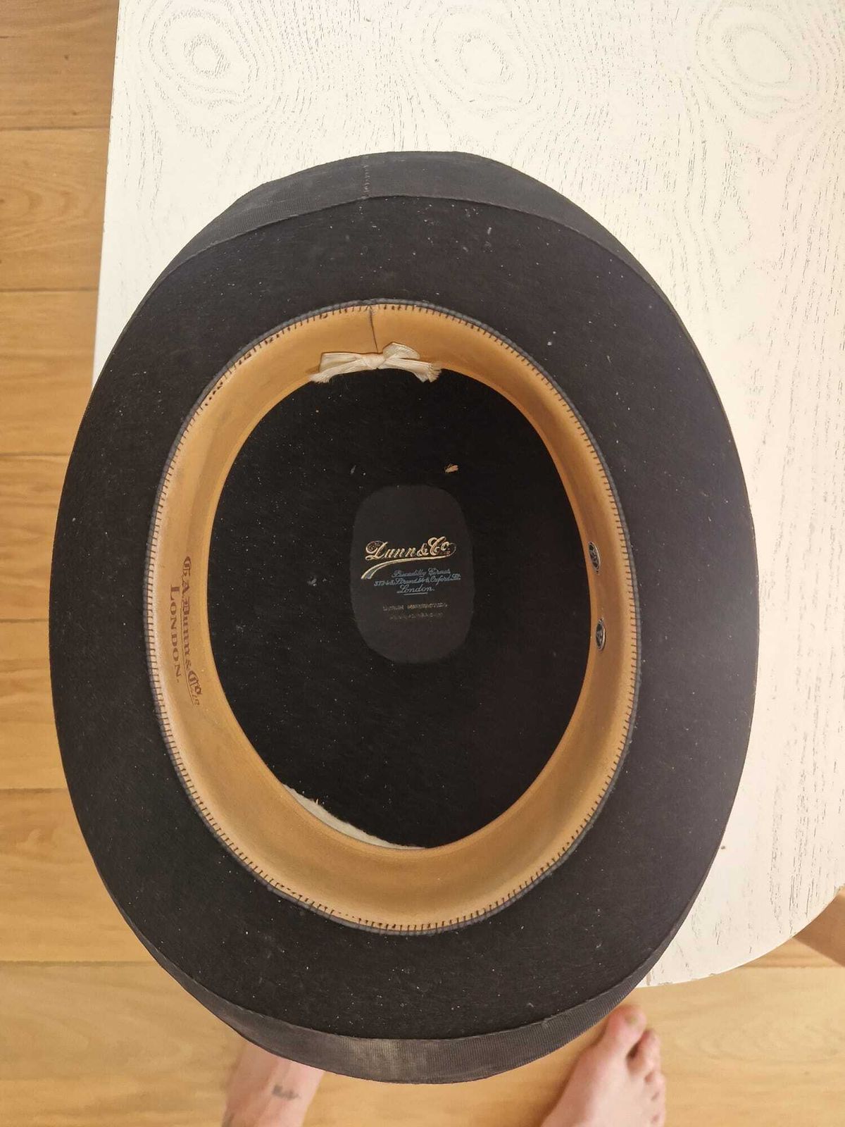 1940s Hatbox (With Moleskin Top Hat And A Velvet Bowler Hat Inside)