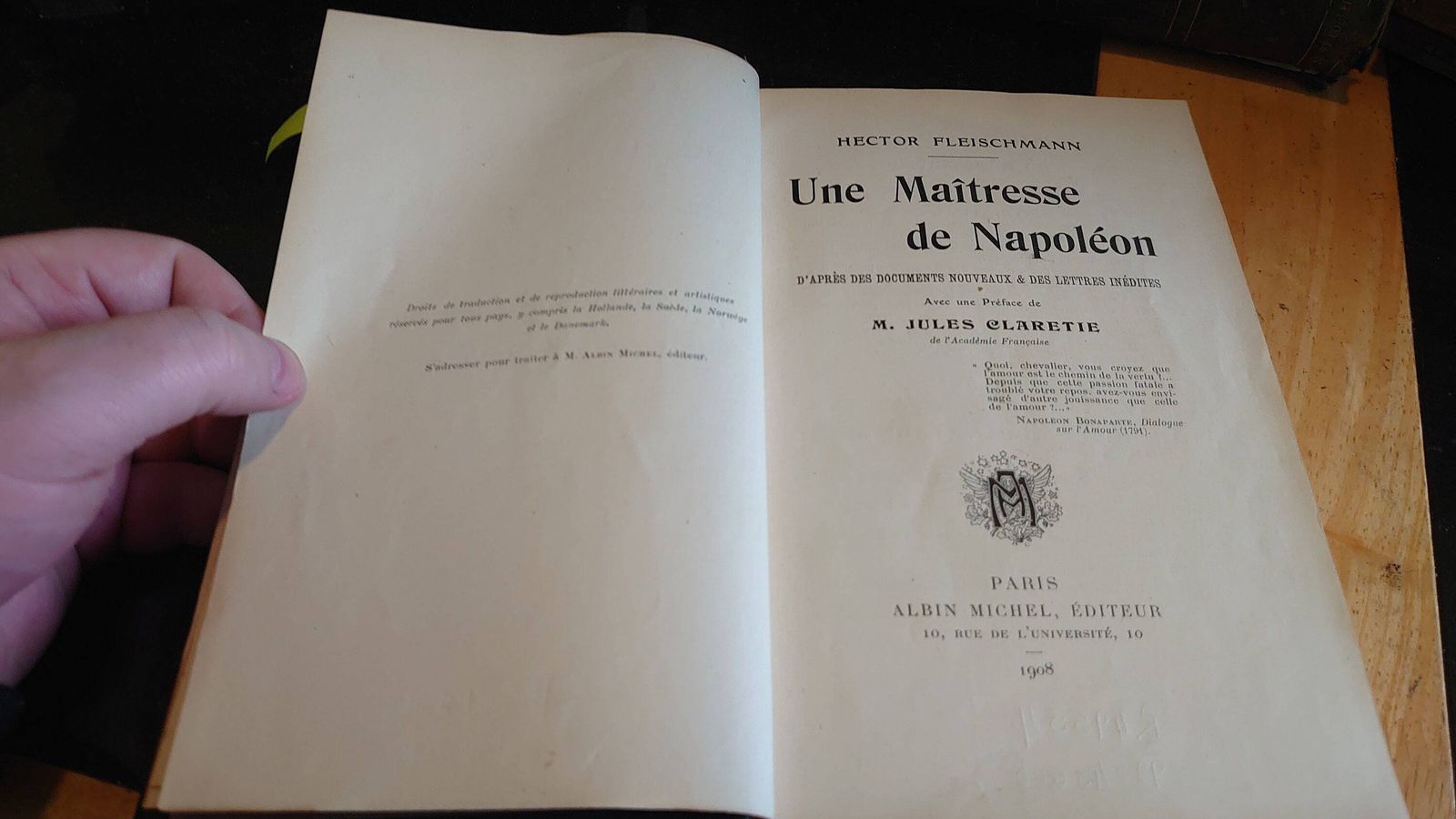Une Maitresse De Napoleon   Napoleon's Mistress   Very Good Condition   1908   In French   Leather Bound photo Home Decor