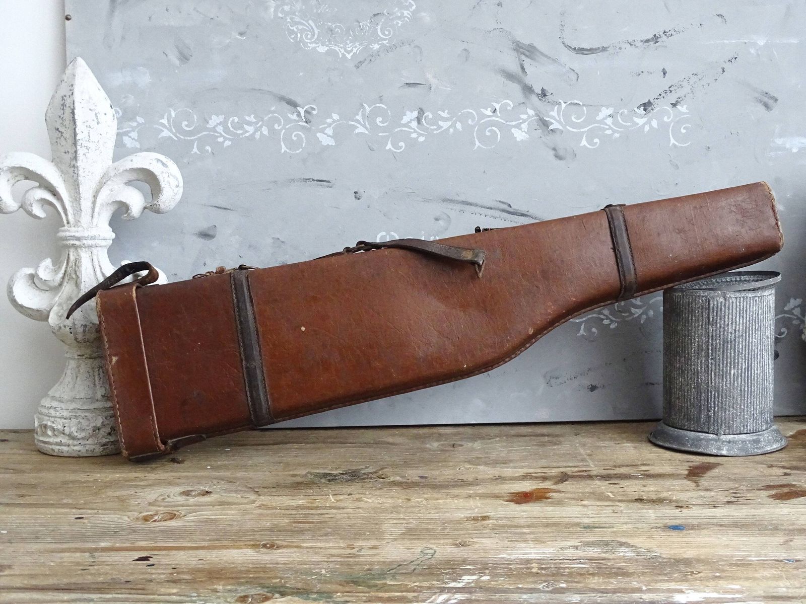 Frans Jachtgeweerkoffer Uit De Jaren 1930, Leg Of Mutton, Harde Koffer Voor Hagelgeweer, Draagkoffer Voor Geweer, Wapenkoffer, Geweeromslag, Geweertas, Cadeau Voor Jagers photo furniture