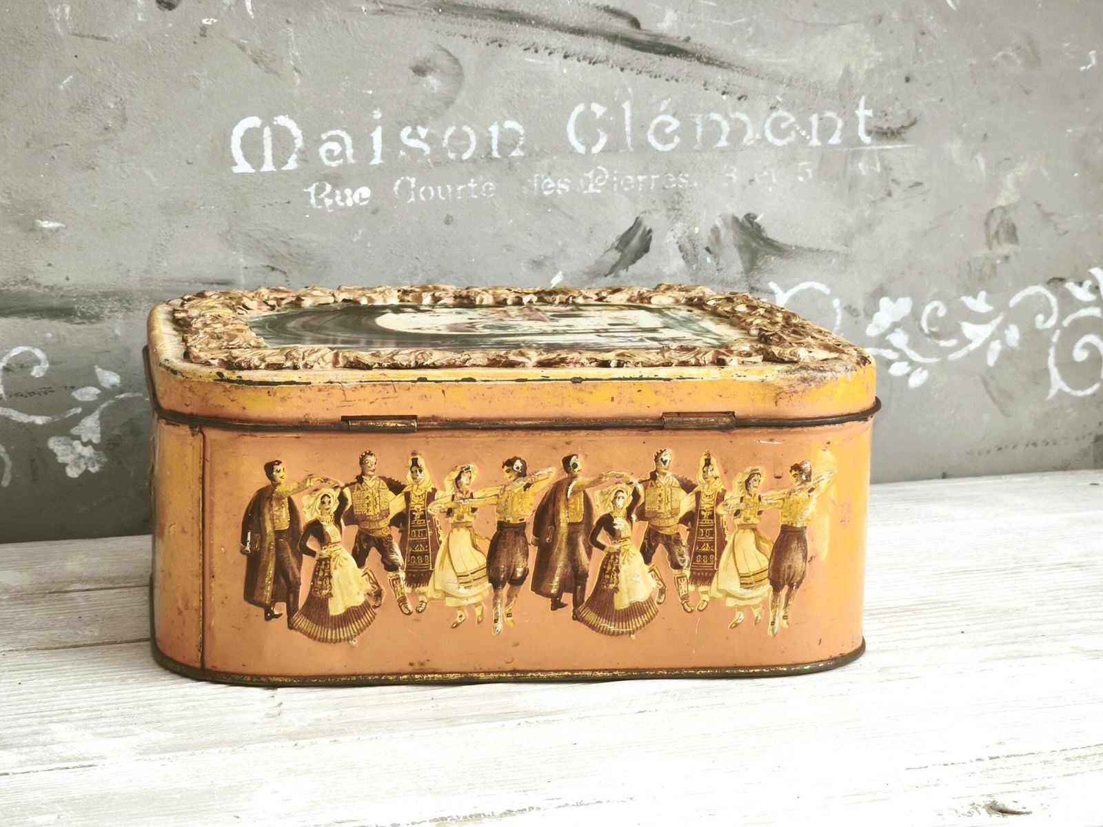 Vintage Medieval City Tin Box: Yellow Clay Border Decorative Storage photo vintage