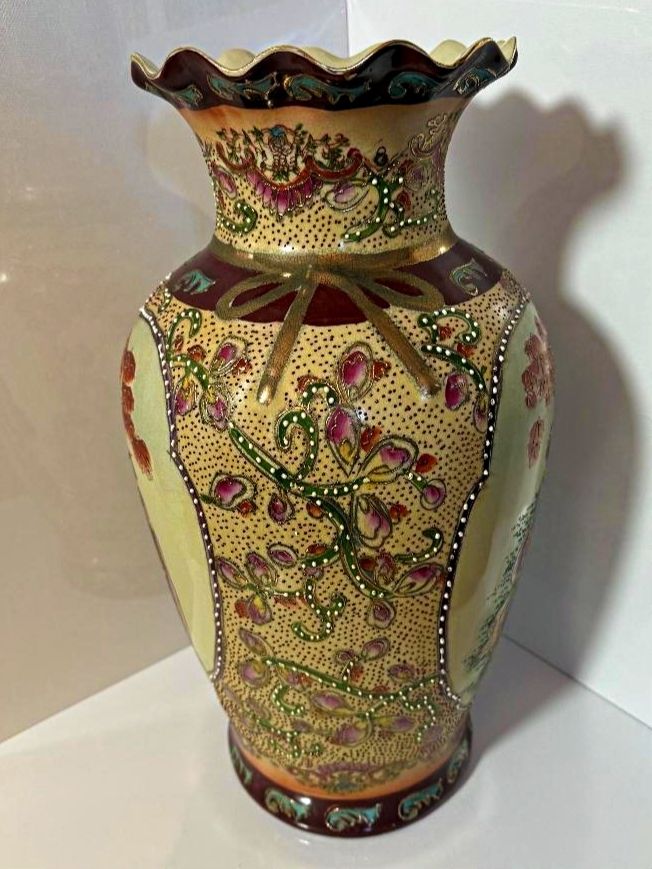 Antique Hand Painted Satsuma Vase, Japan, Meiji Period photo for sale