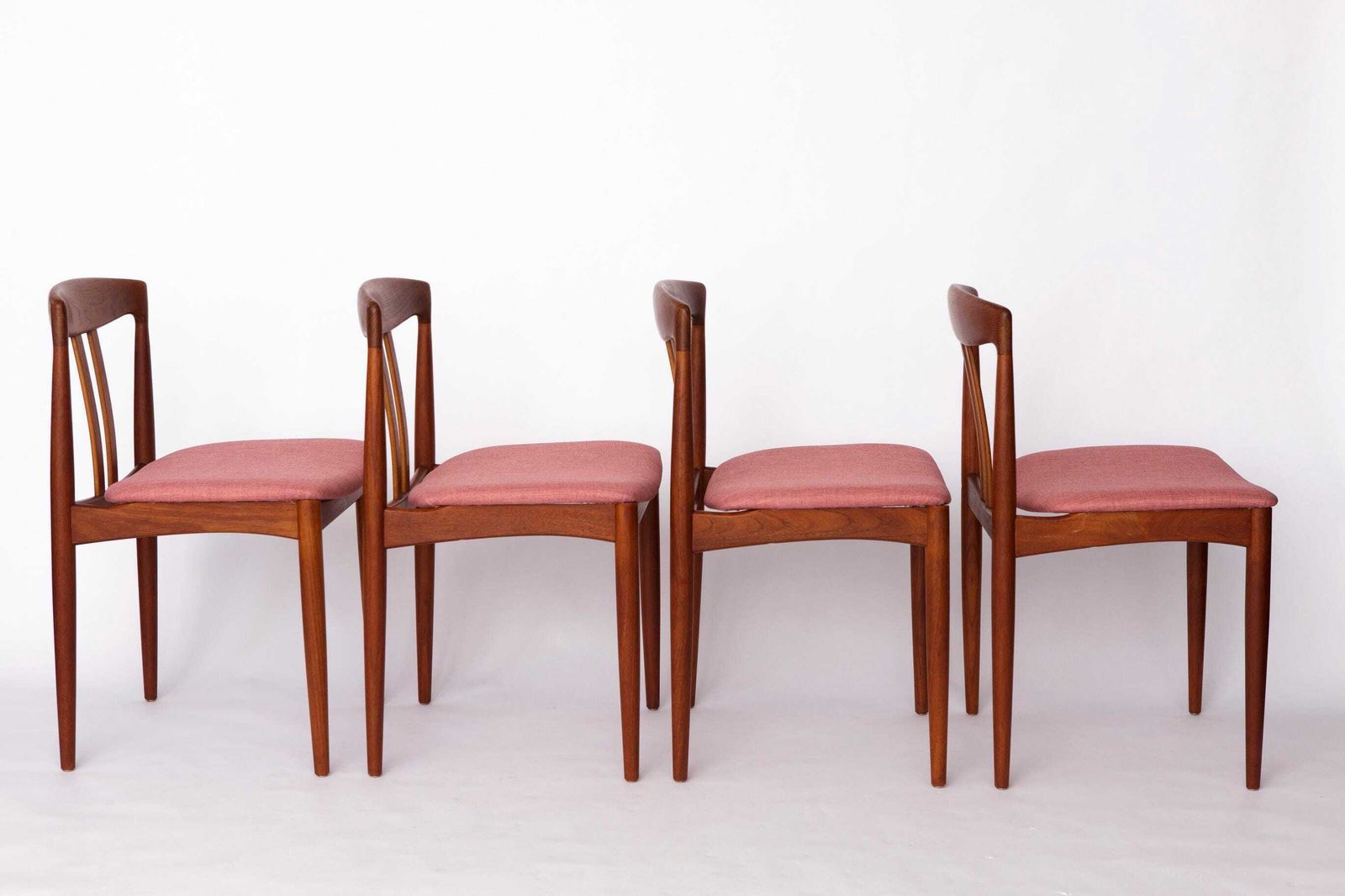 Set Of 4 Bramin Teak Dining Chairs – Denmark 1960s – Pink Upholstery – Mid Century Modern photo furniture