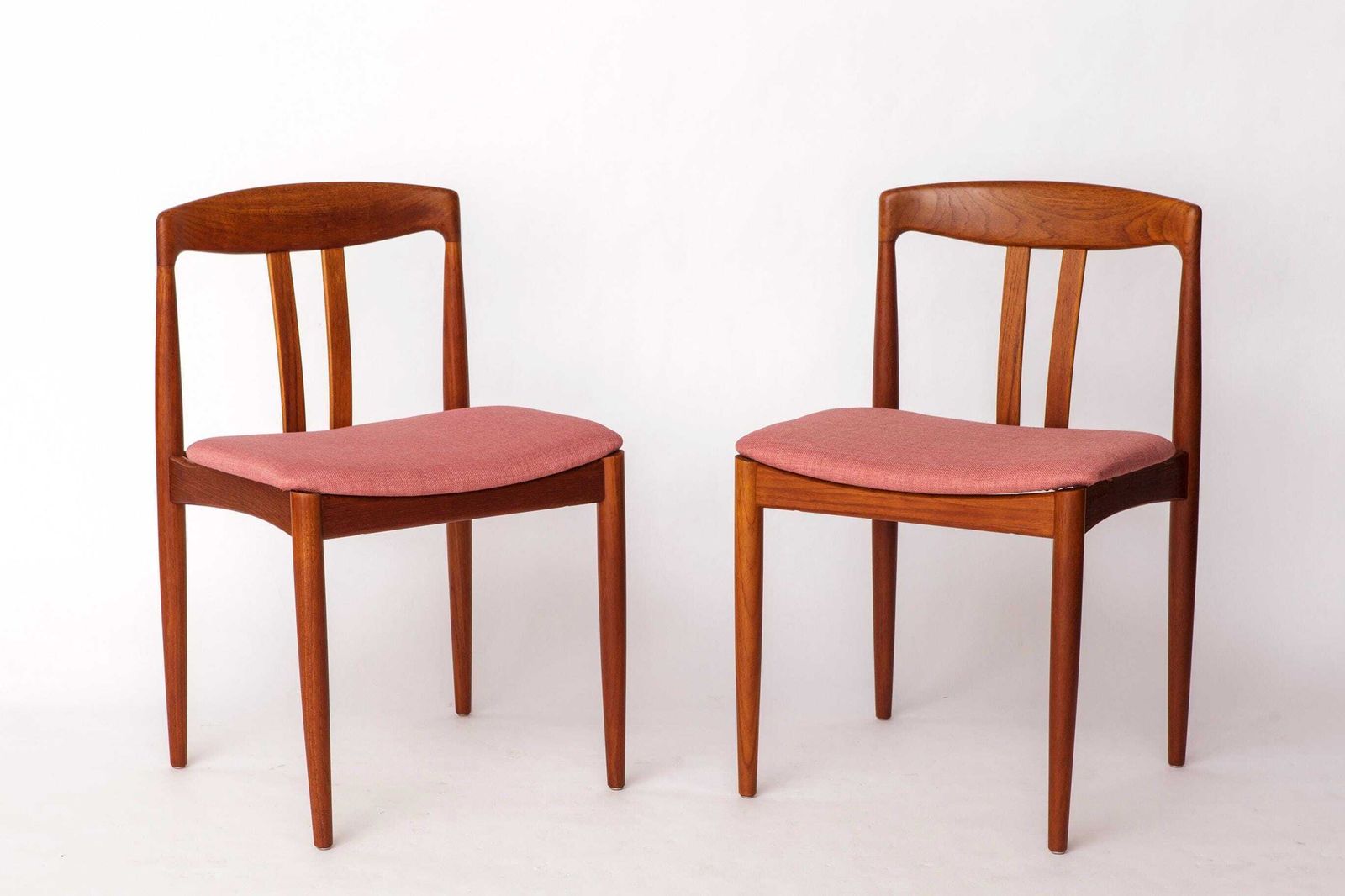 Set Of 4 Bramin Teak Dining Chairs – Denmark 1960s – Pink Upholstery – Mid Century Modern photo for sale