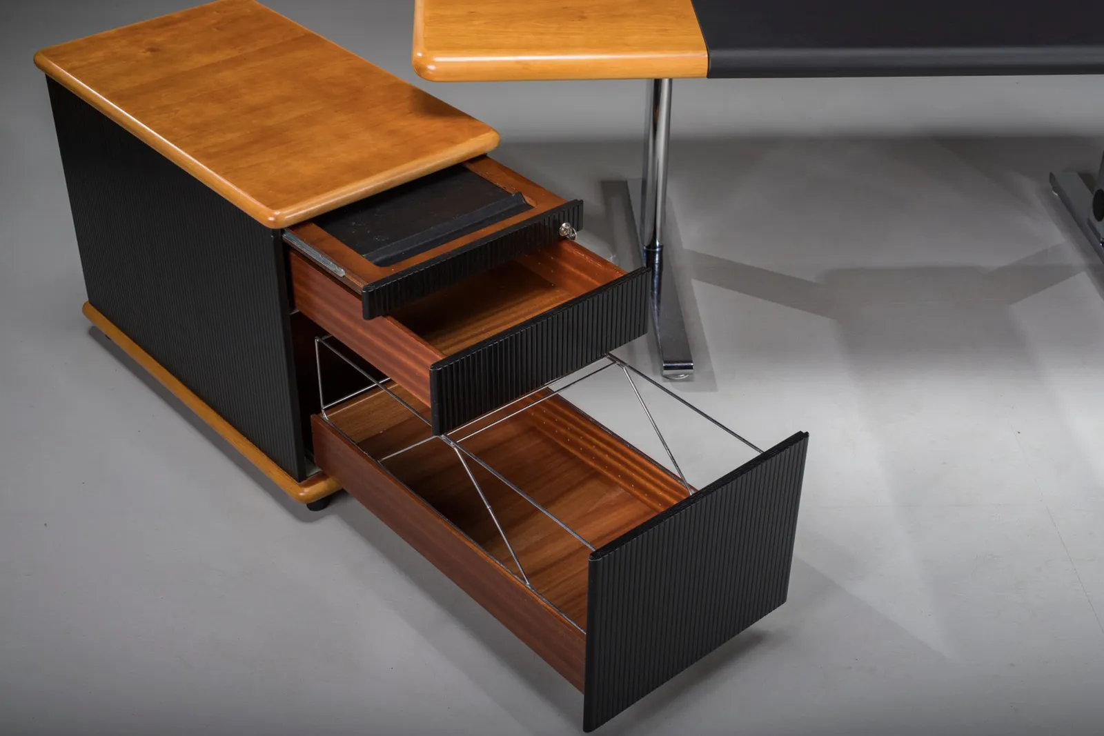 Executive Office Set From Walter Knoll / Wilhelm Knoll, Germany, 1970s, Set Of 3 photo vinterior