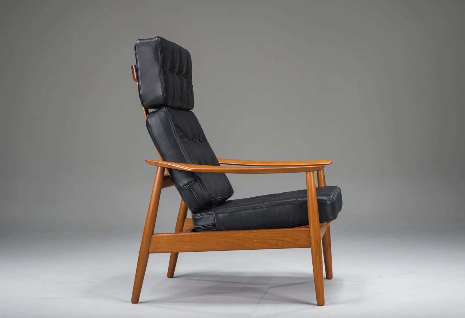 3034.0 Mid Century Modern Fd 164 Armchair In Teak And Black Leather By Arne Vodder For Cado, Denmark, 1960s photo