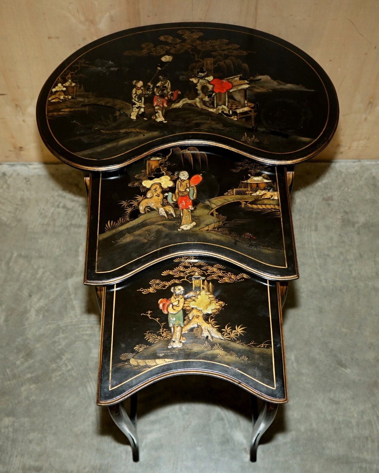 Nest Of Three Circa 1900 Chinese Chinoiserie Lacqurered Side Kidney Tables photo Furniture