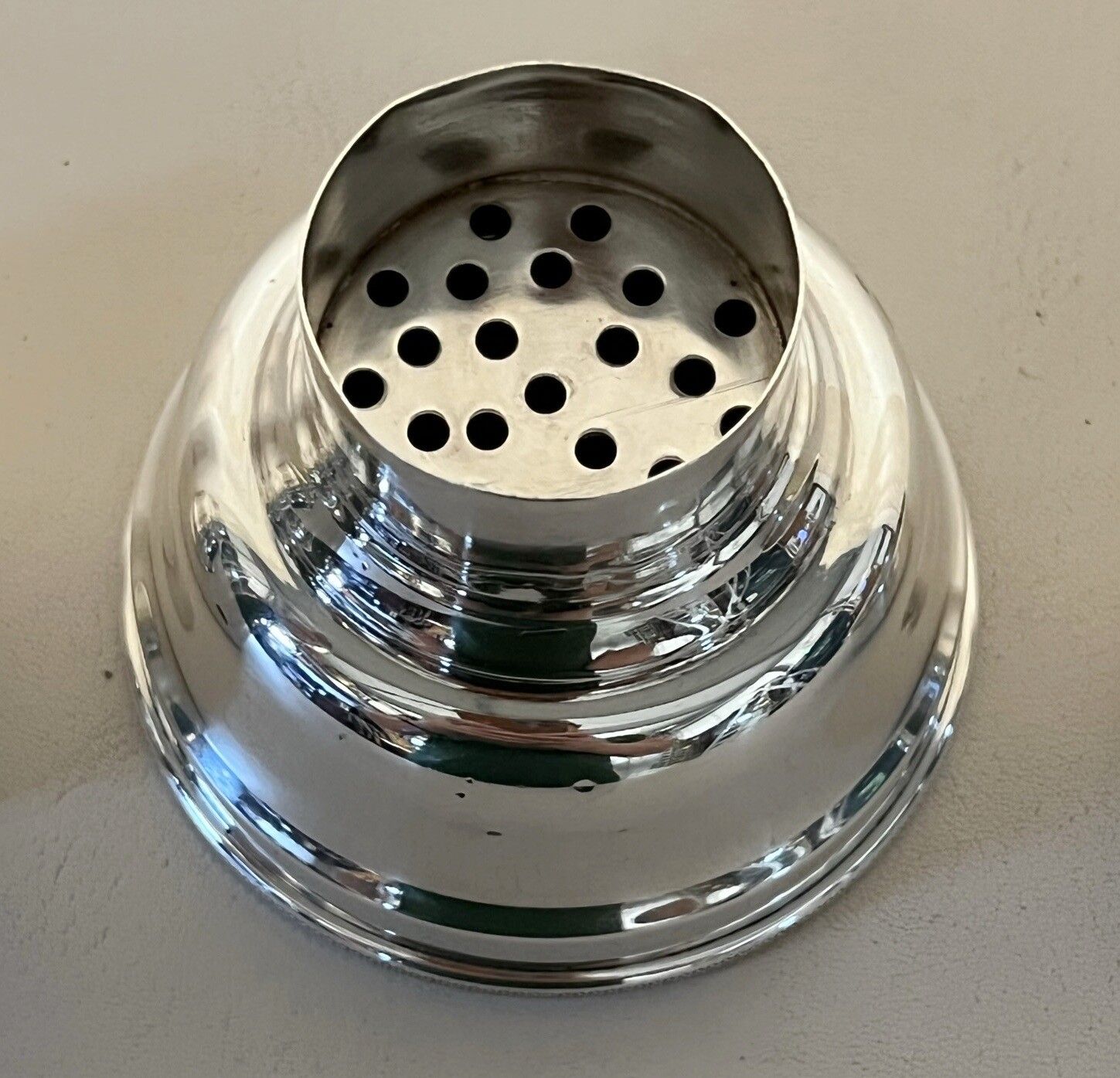 photo furniture Antique Circa 1920 Art Deco Asprey & Co London Silver Plated Cocktail Shaker