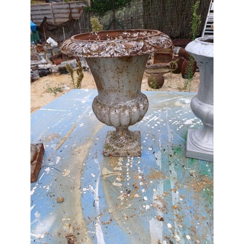 Set Of 6 Medici Cast Iron Vases From Charleville   Mézières 1900 photo for sale