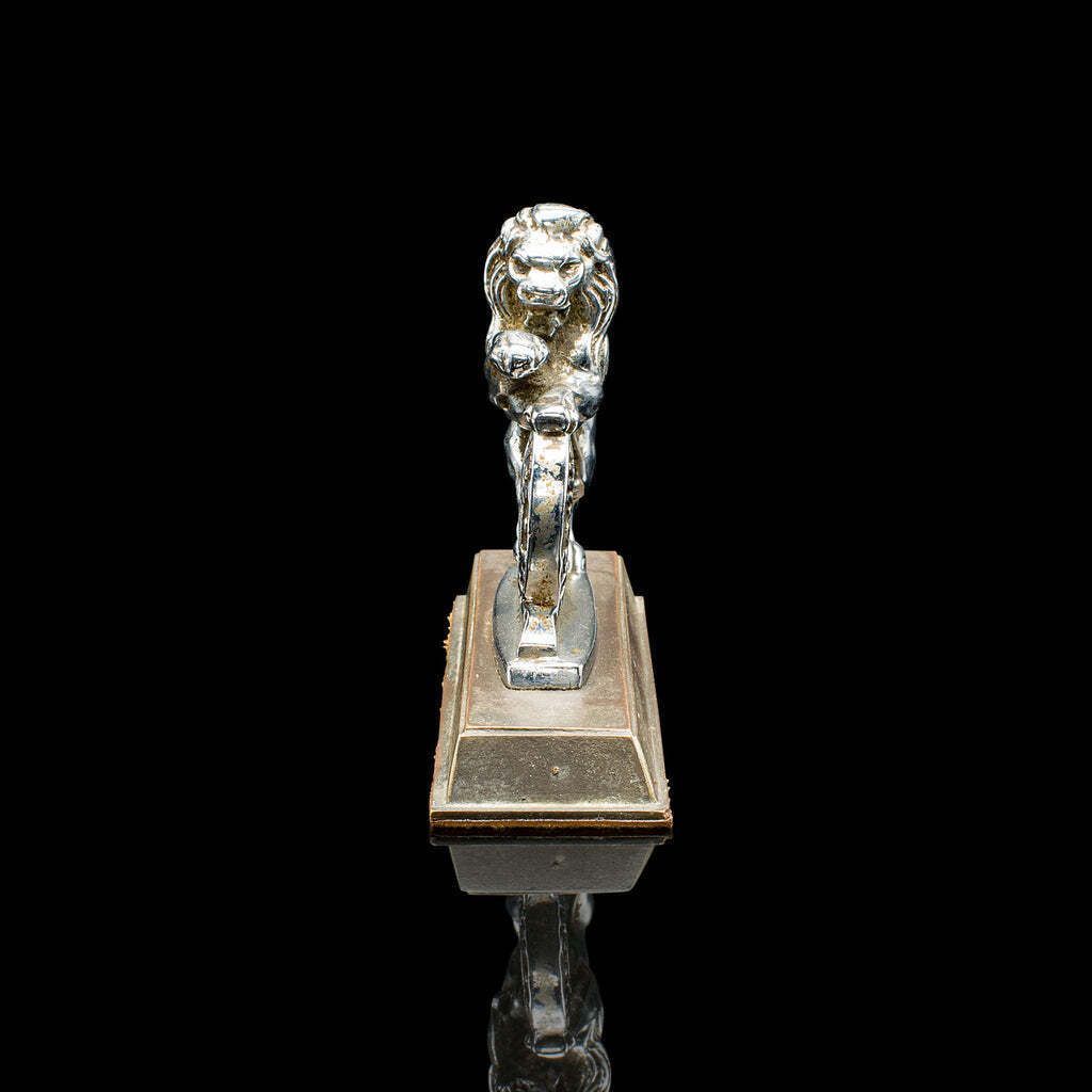 Small Antique Lion Paperweight English Animal Figure Patriotic Grille Mascot photo for sale