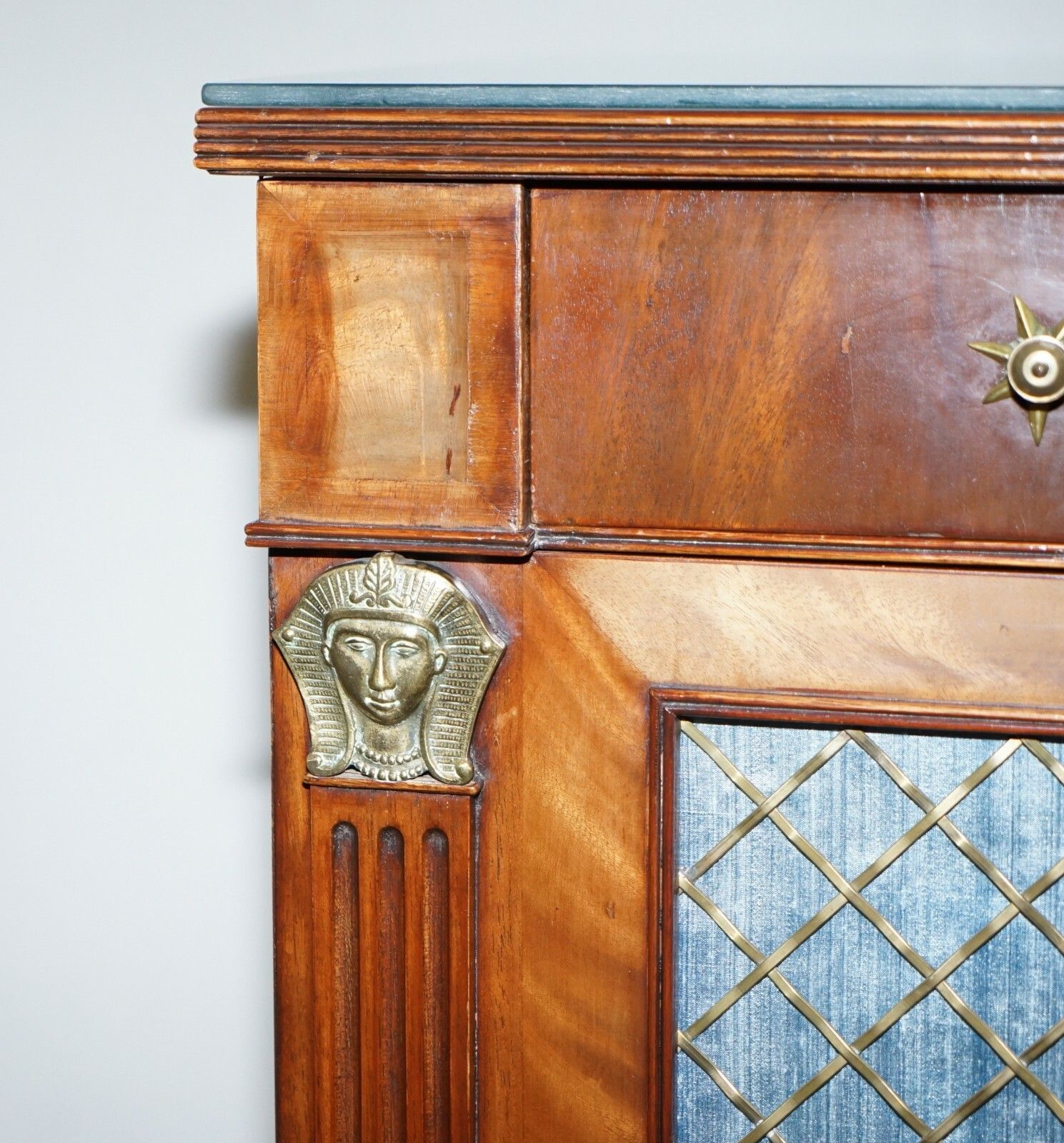 Antique Circa 1900 Flamped Mahogany Gilt Bronze Sideboard In The Regency Taste photo vinterior