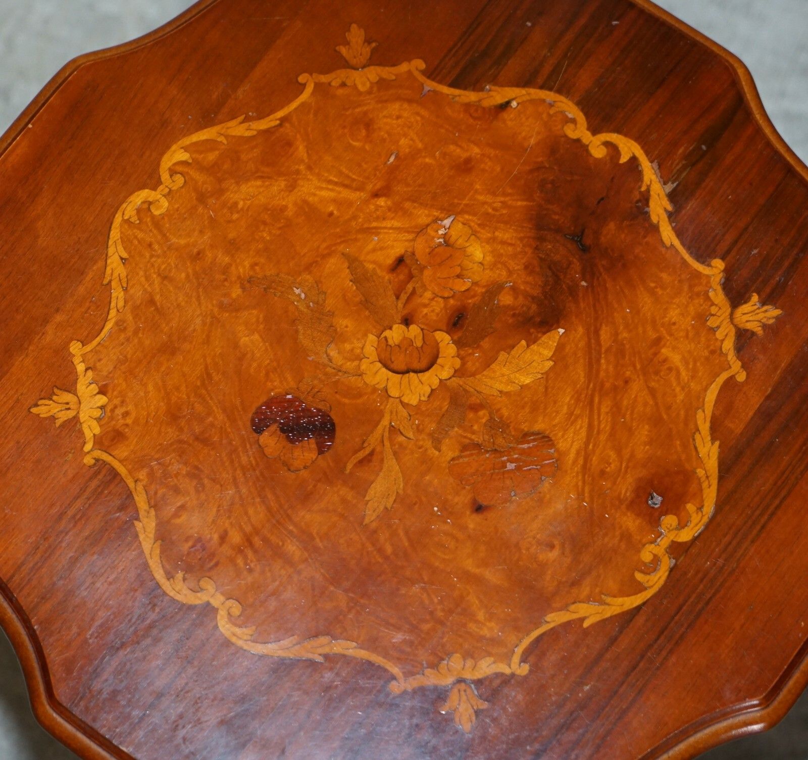 1250.0 Pair Of Vintage Italian Marquetry Inlaid Burr Walnut & Mahogany Side End Tables photo