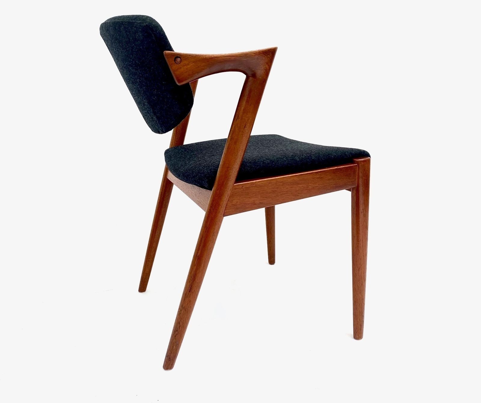 photo vinterior Danish Kai Kristiansen Model 42 Teak And Charcoal Black Wool Dining Chair Mid Century 1960s