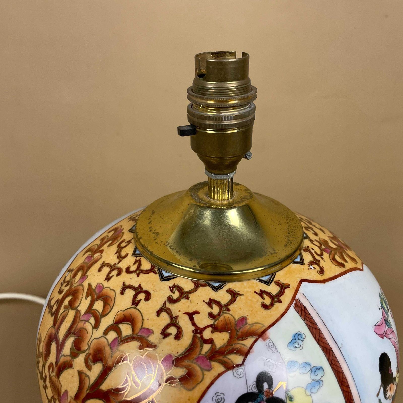 Vintage Ceramic Patterned Oriental Lamp Bedside Table Light Vase Pottery Round Antique Pattern Hand Painted Gold Brass Wooden Wood Japanese photo for sale