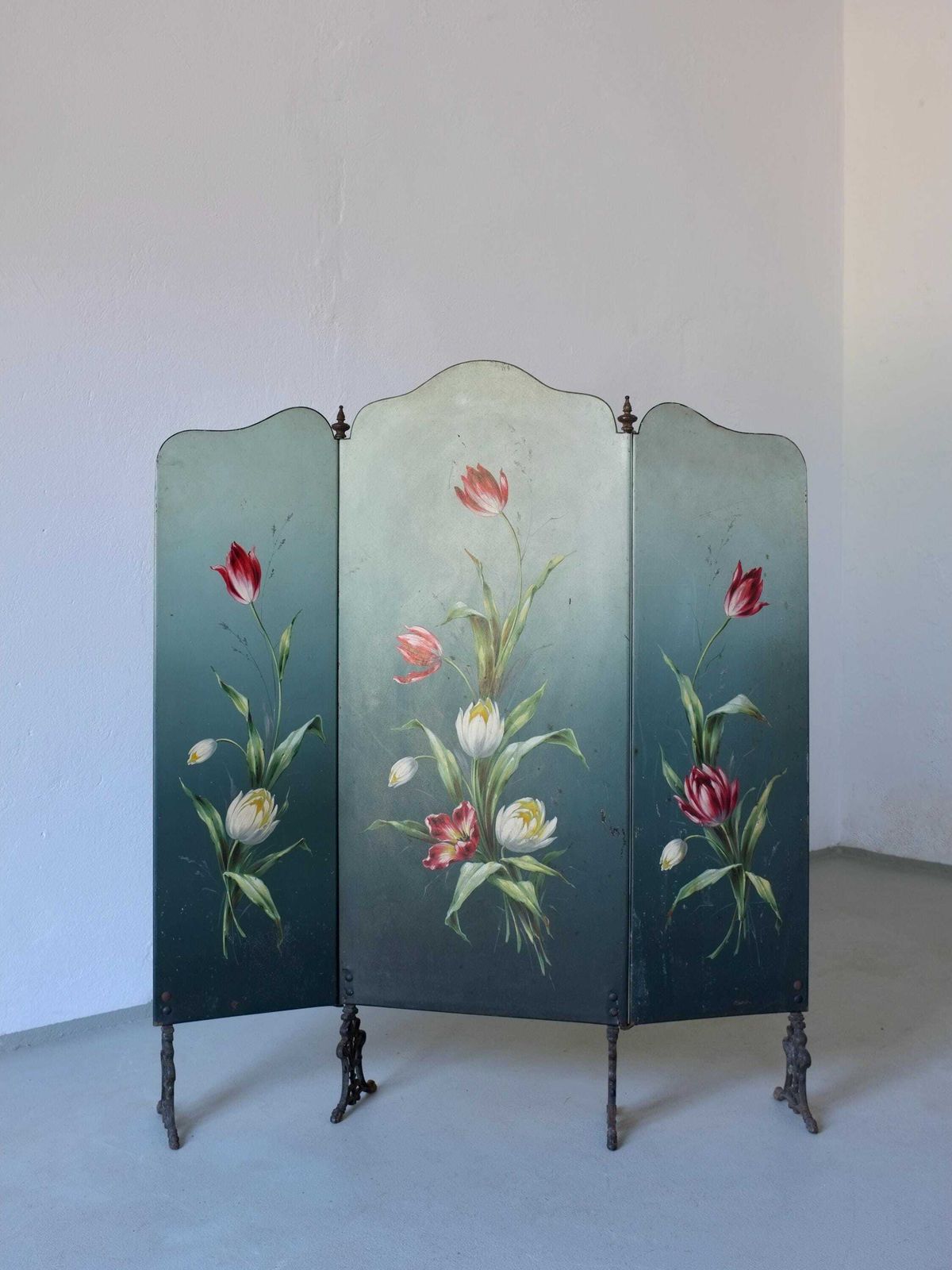 Art Nouveau Hand Painted Fireplace Screen | 1920s photo vinterior