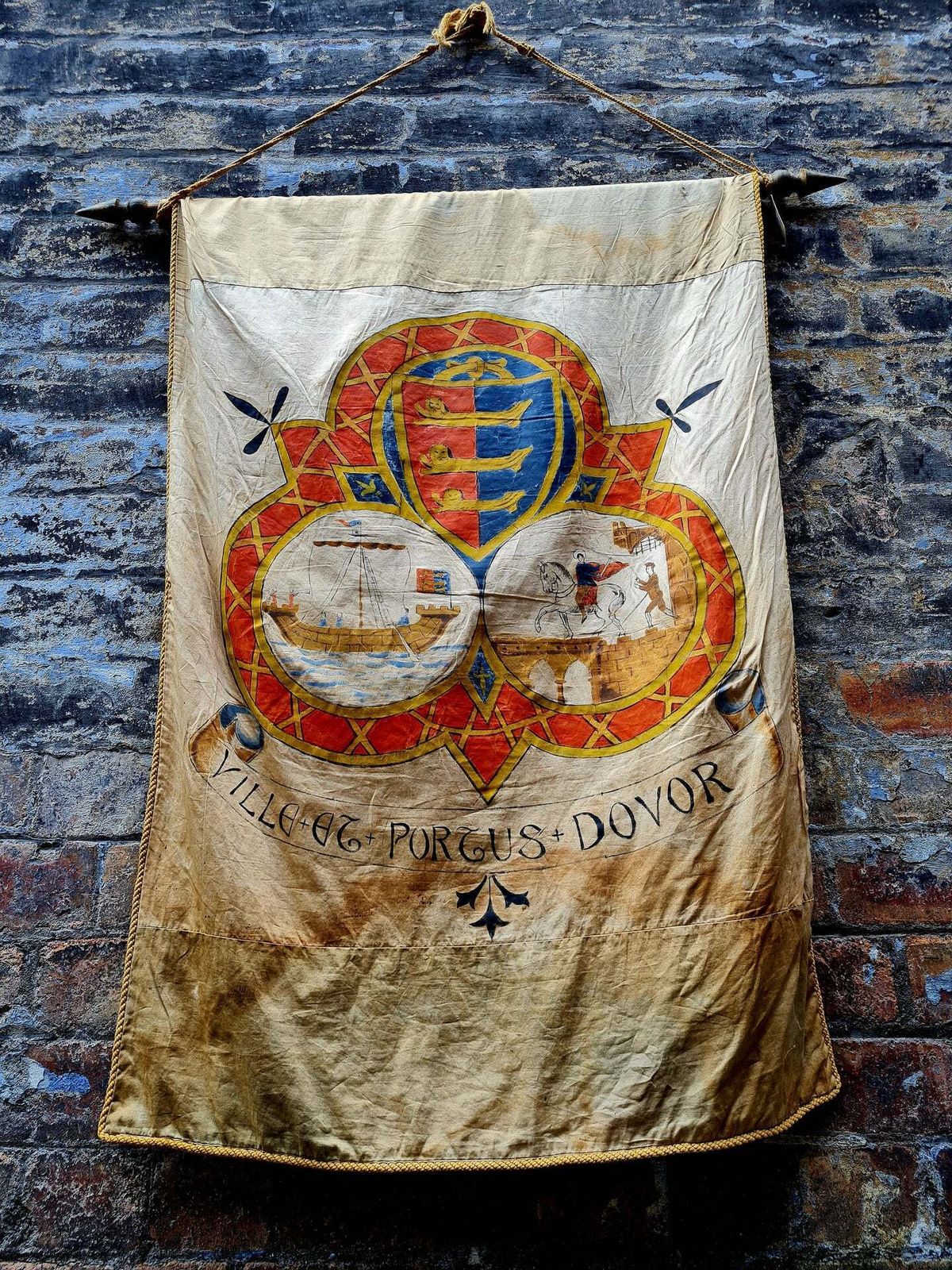 Antique 19th Century Large Silk Banner "Ville Et Portus Dovor." photo furniture