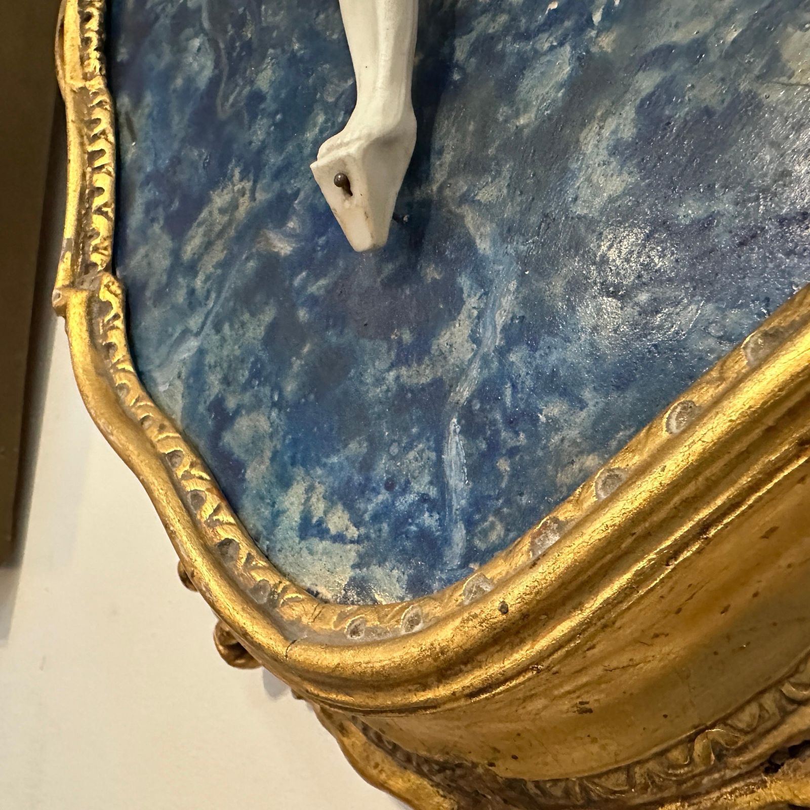 Art A Baroque Style Gilded Wood Box Frame Displaying A White Porcelain Christ photo