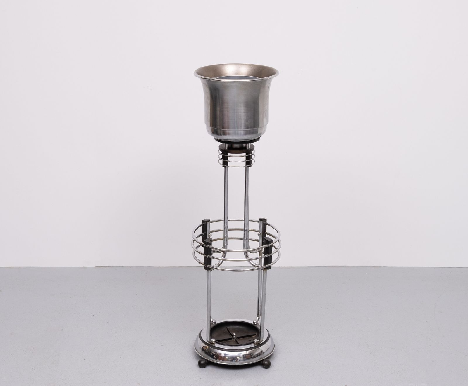photo furniture Art Deco Plant Stand 1930s Demeyere Belgium