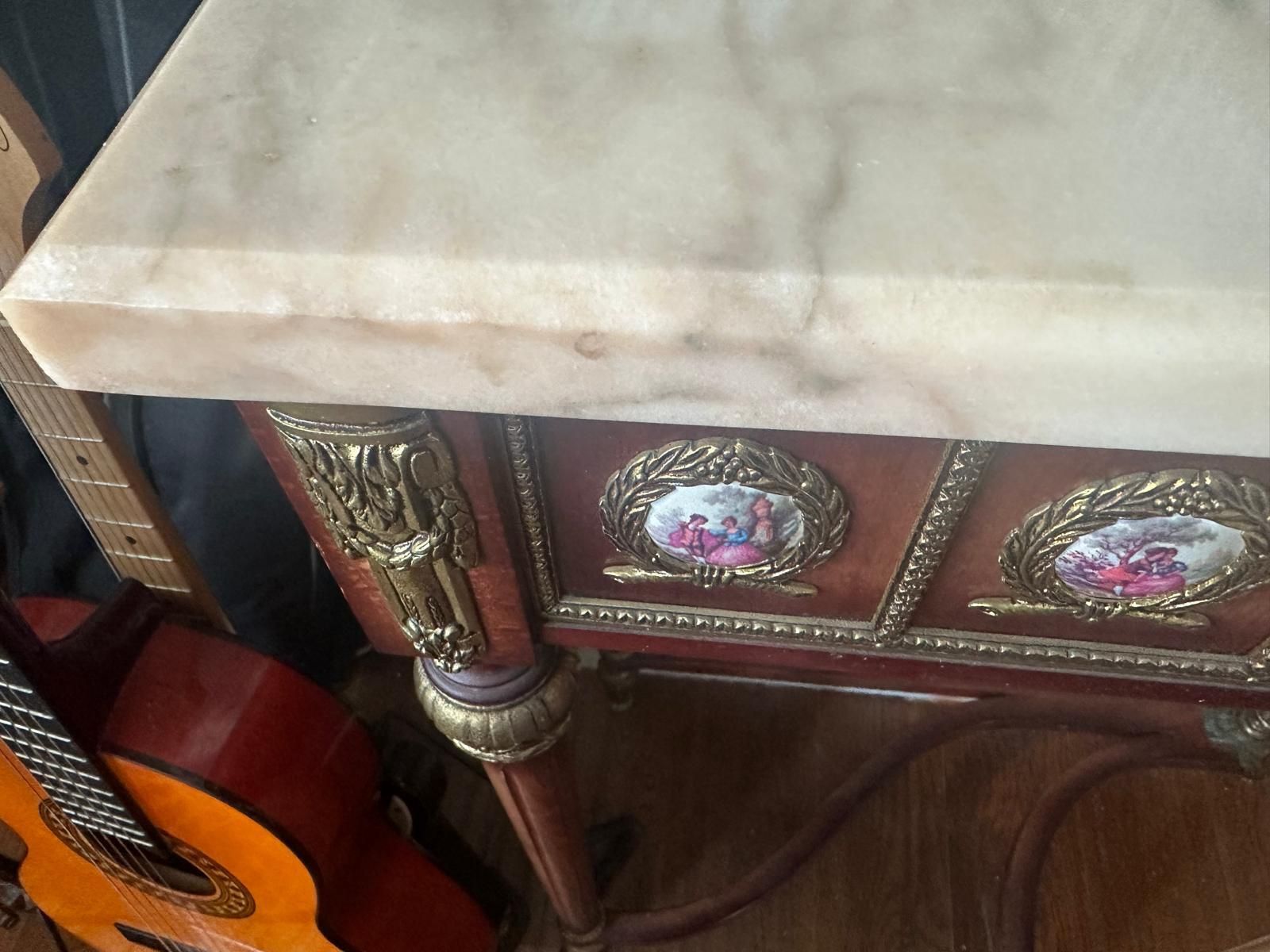 Louis Vxi Reproduction Console photo 500.0