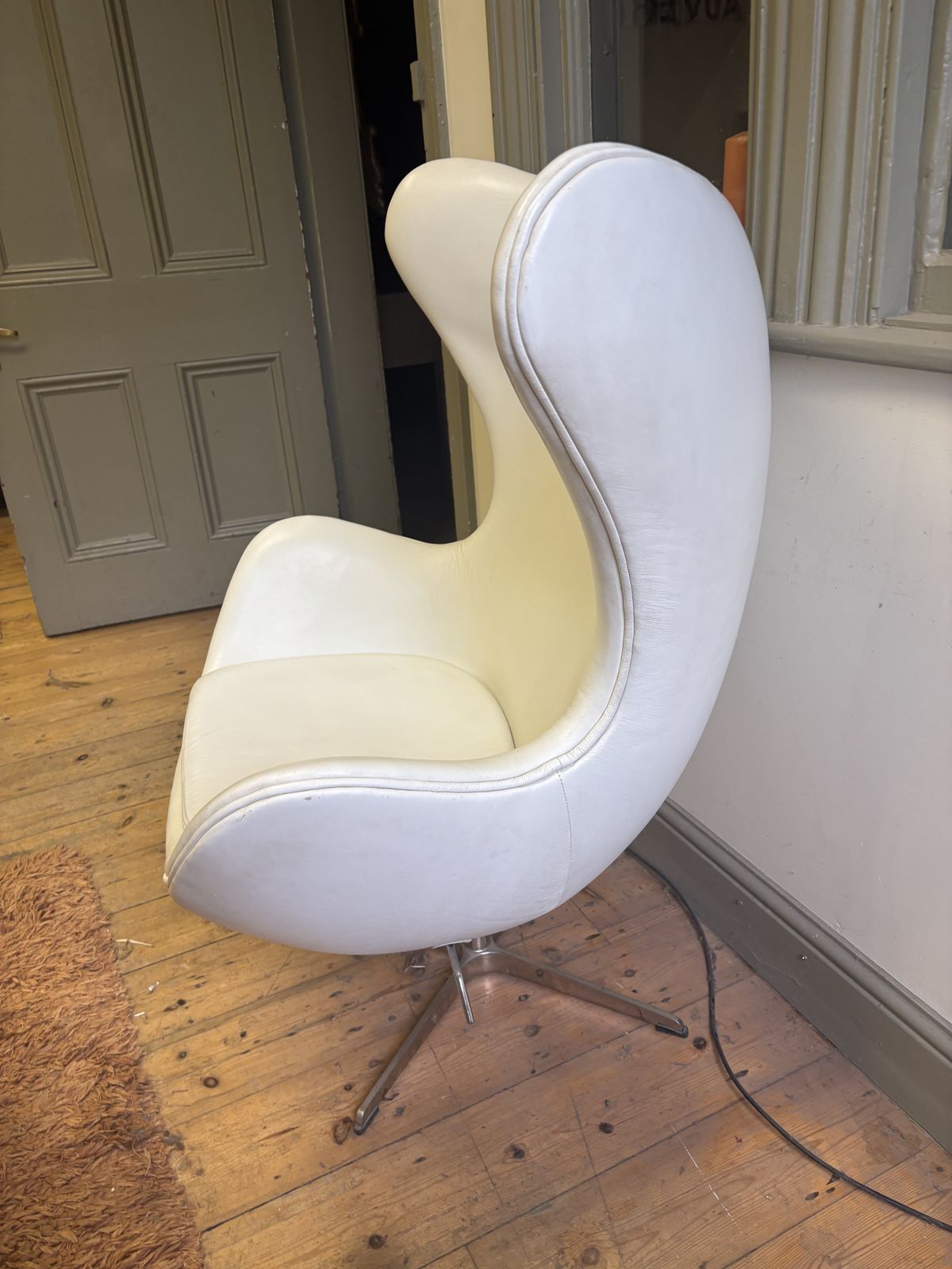 Cream Egg Chair photo for sale