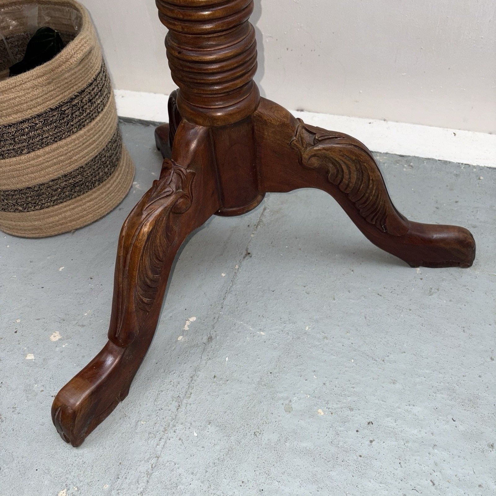 photo furniture Antique 19th Century Carved Mahogany Torchere/ Plant Stand