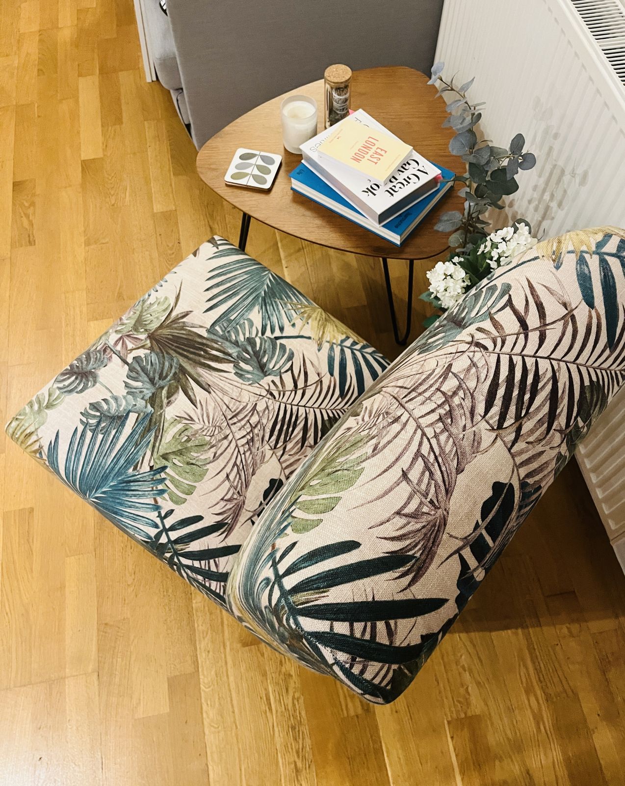 Handmade Accent Chair – Carlucci Tropical Fabric photo furniture