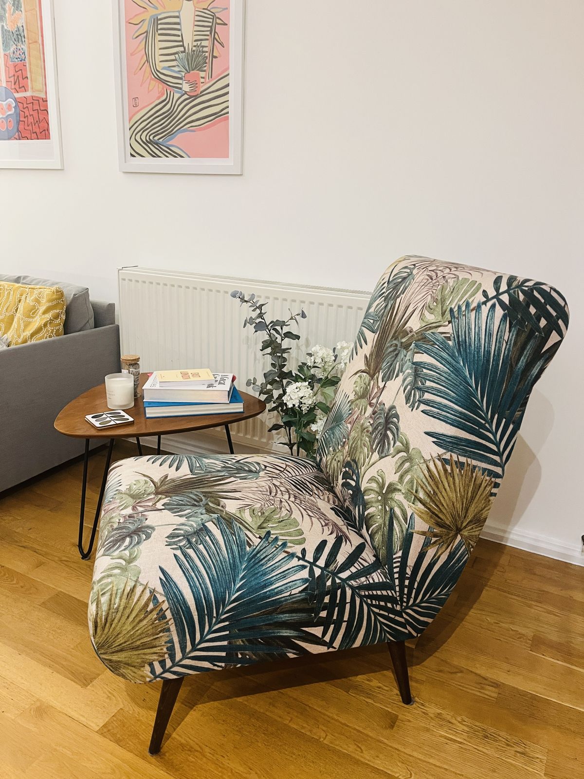 Handmade Accent Chair – Carlucci Tropical Fabric photo Furniture