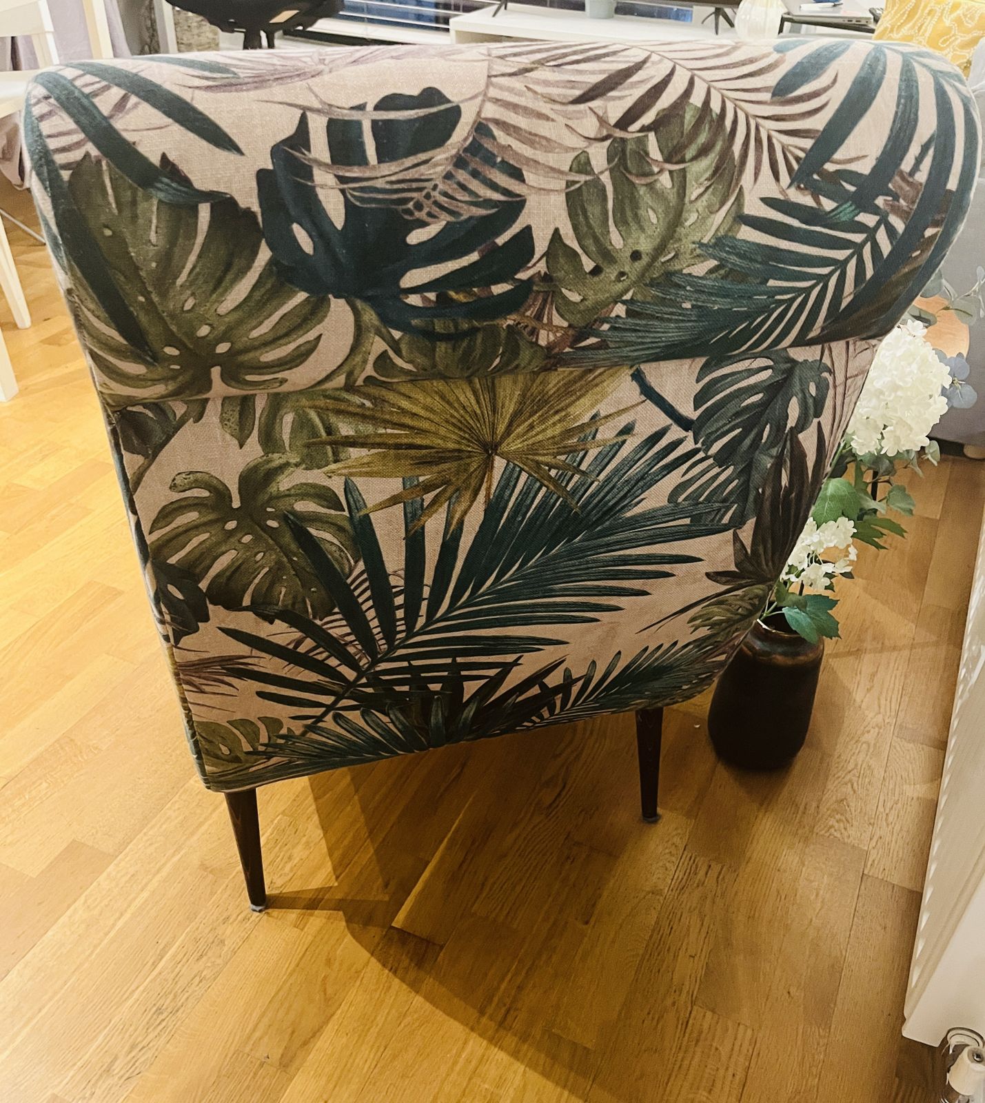 Handmade Accent Chair – Carlucci Tropical Fabric photo 250.0
