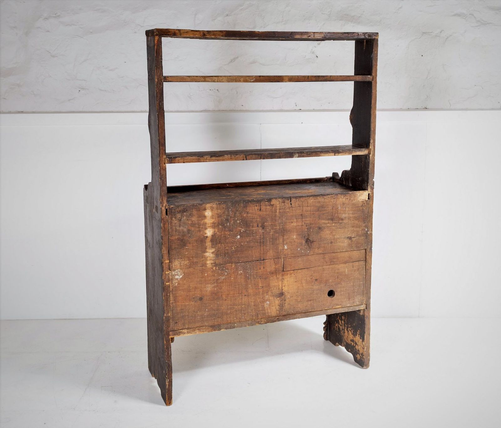 photo furniture Primitive Rustic European Farmhouse Kitchen Dresser Unit With Storage Shelves