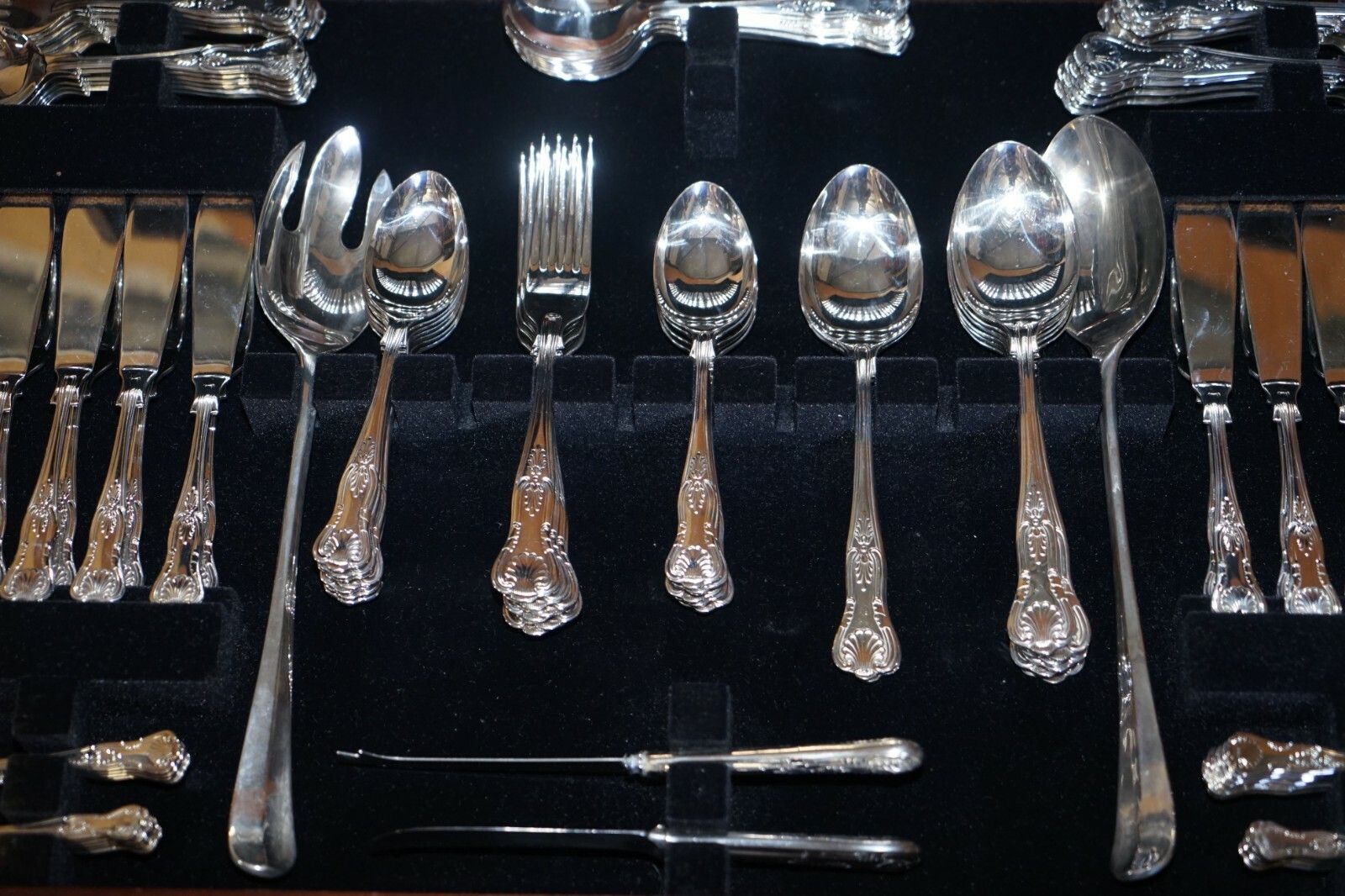 photo for sale 12 Place Setting Silver Plated & Espn Cutlery Set Inside Green Leather Table