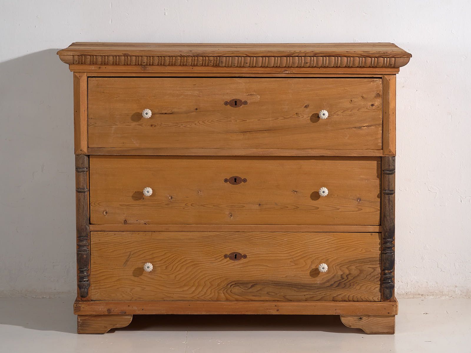 Antique Bedroom Dresser (C.1920) #73 photo Furniture