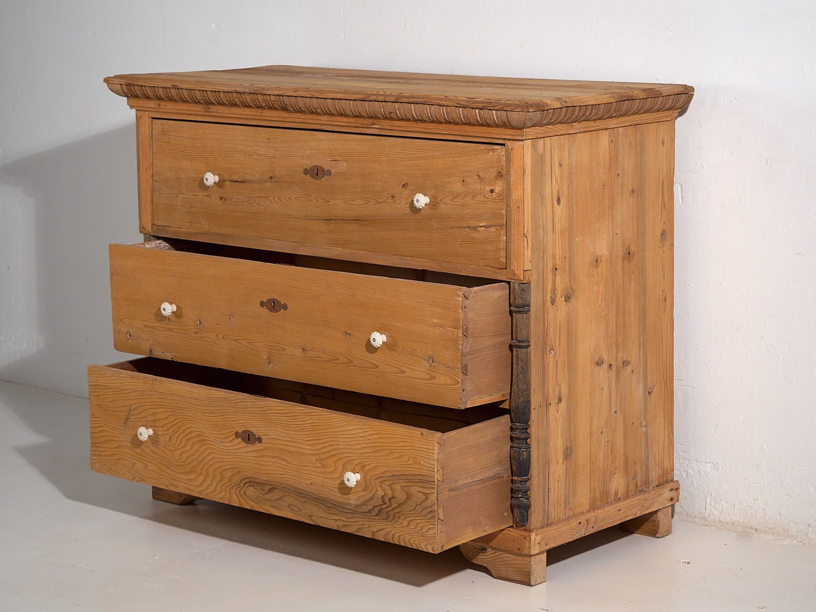 Antique Bedroom Dresser (C.1920) #73 photo vintage