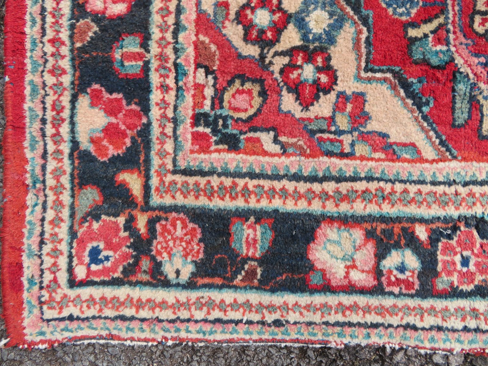 photo furniture Old Mahal Village Rug. 208cm X 134cm.