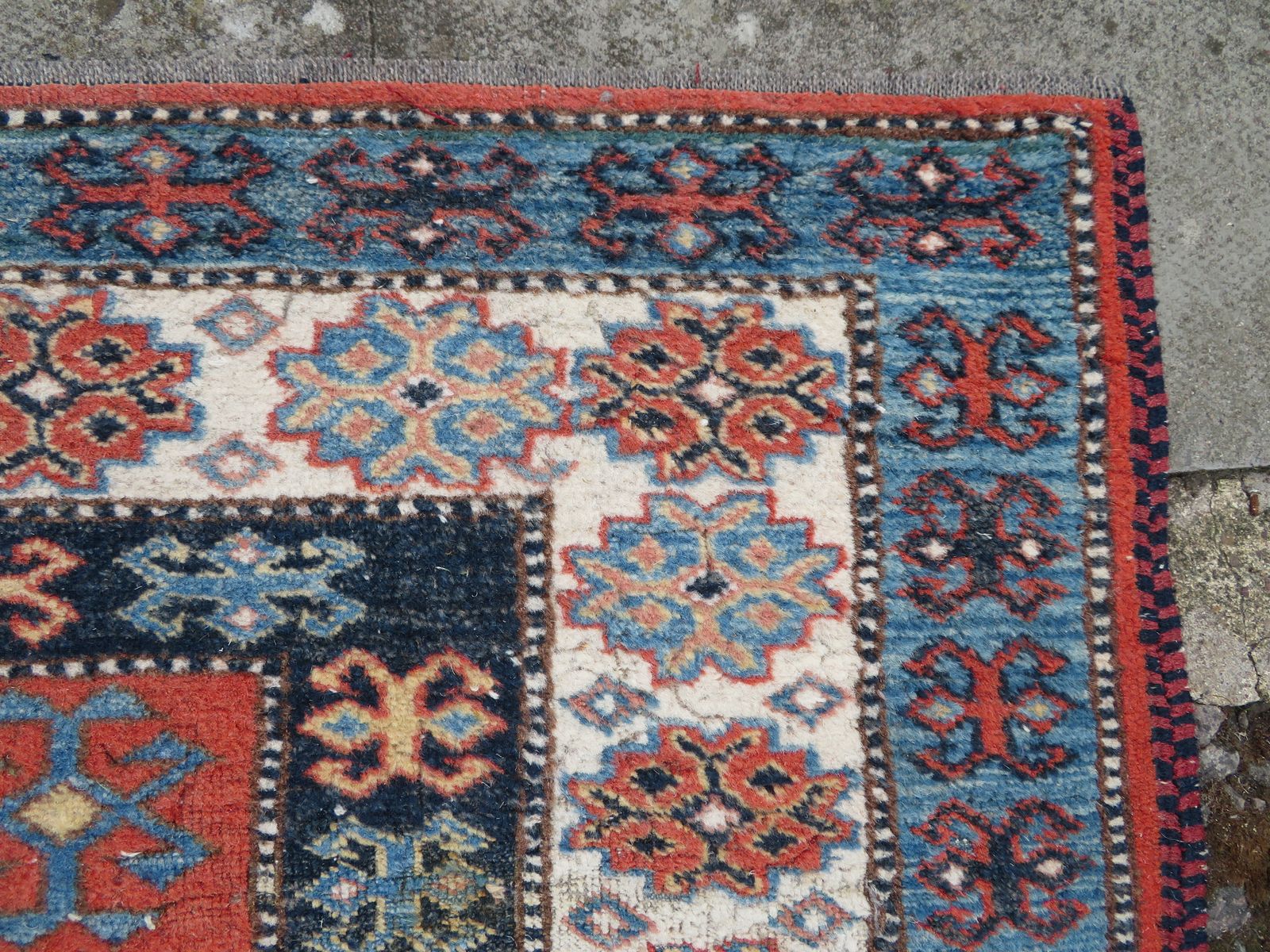 399.0 Afghan Caucasian Design Rug. Peacocks,Animals,Figures. 172cm X 158cm. photo
