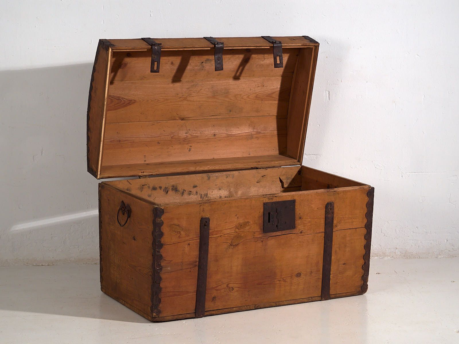 Antique Trunk With Metal Structure (C.1900) #80 photo for sale