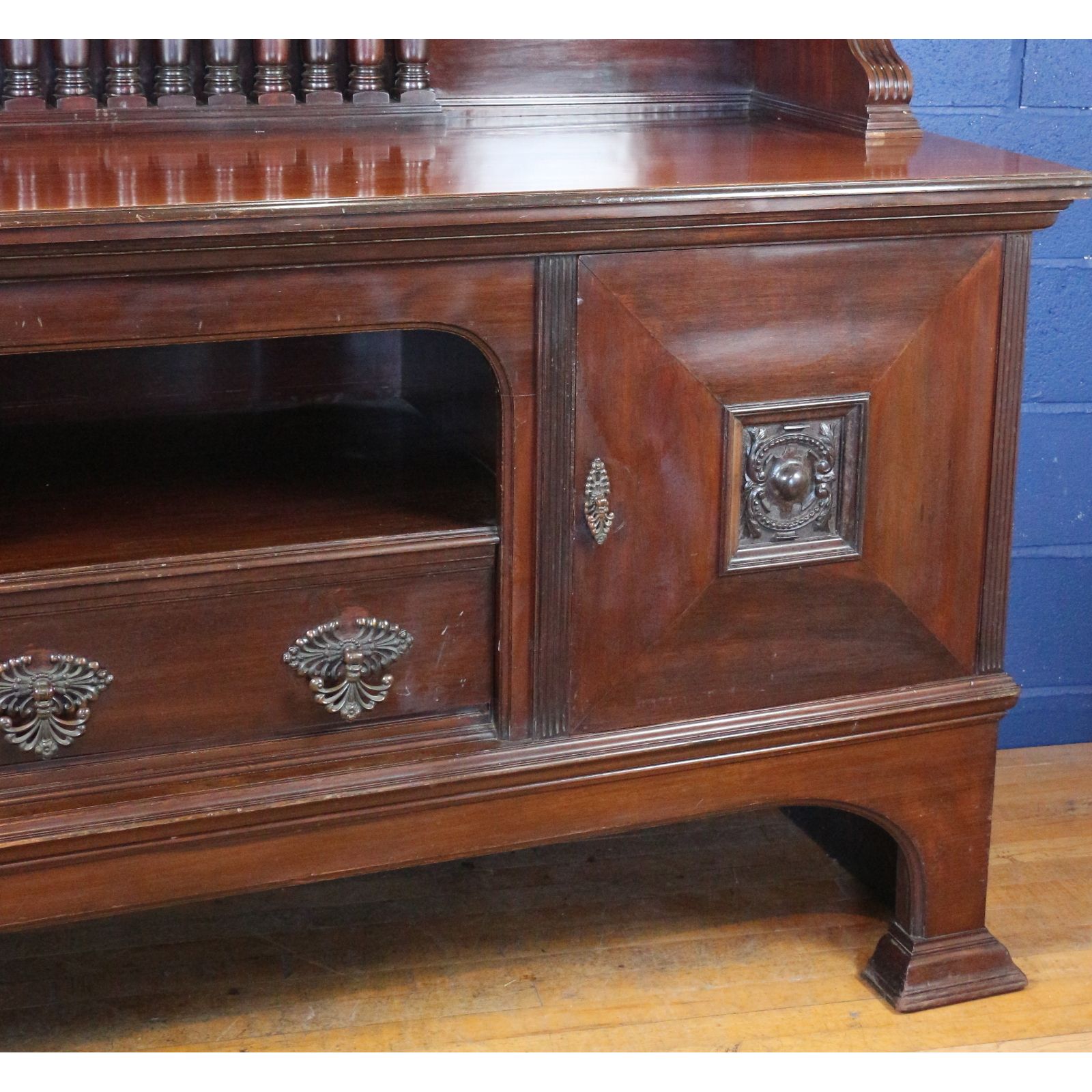 A Large Victorian Country House Carved Mahogany Mirrored Back Sideboard Shapland & Petter photo 520.0