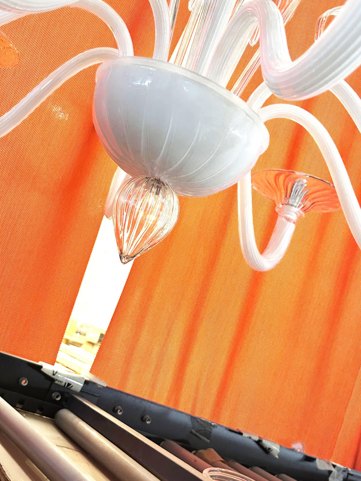 Contemporary White With Transparent Leaves And Boubeches Murano Glass Chandelier photo vinterior