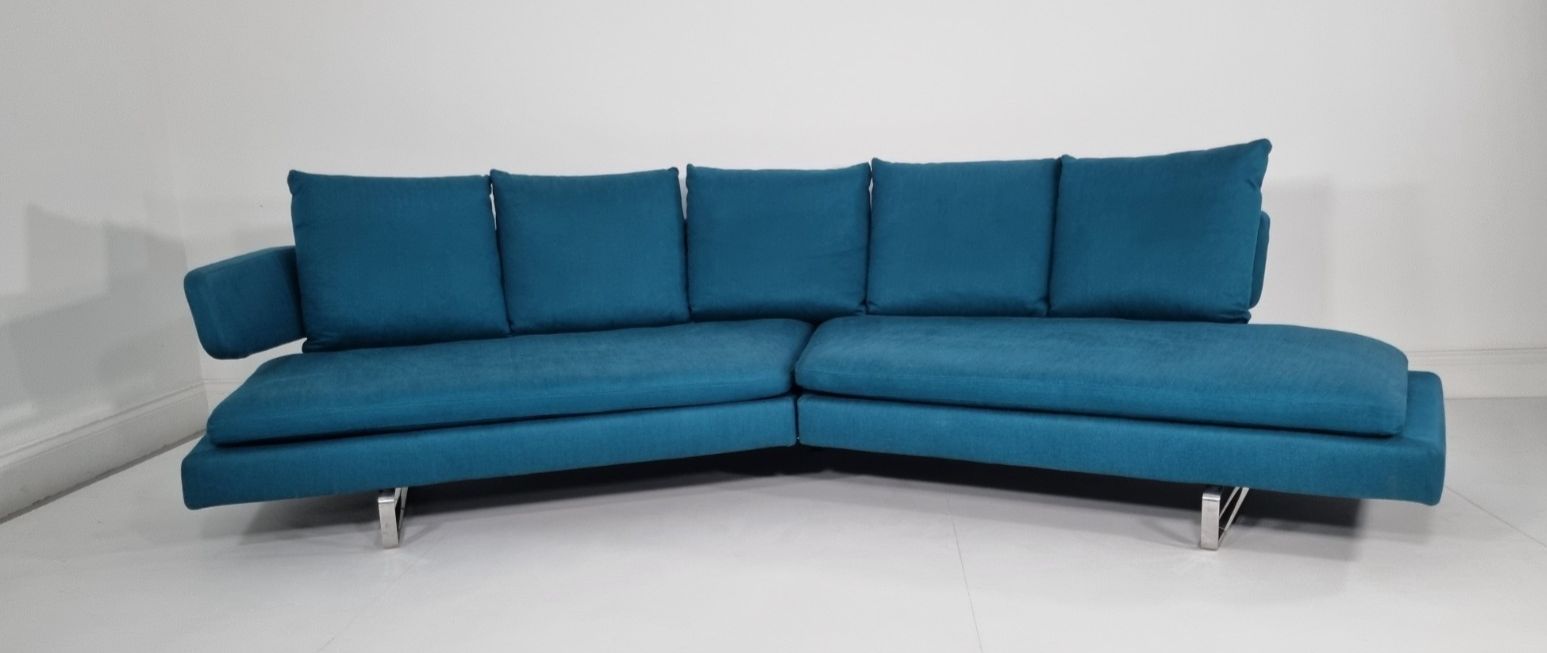 Bb Italia Arne A320 Curved Sofa In Adria Turquoise Fabric In Excellent Condition
