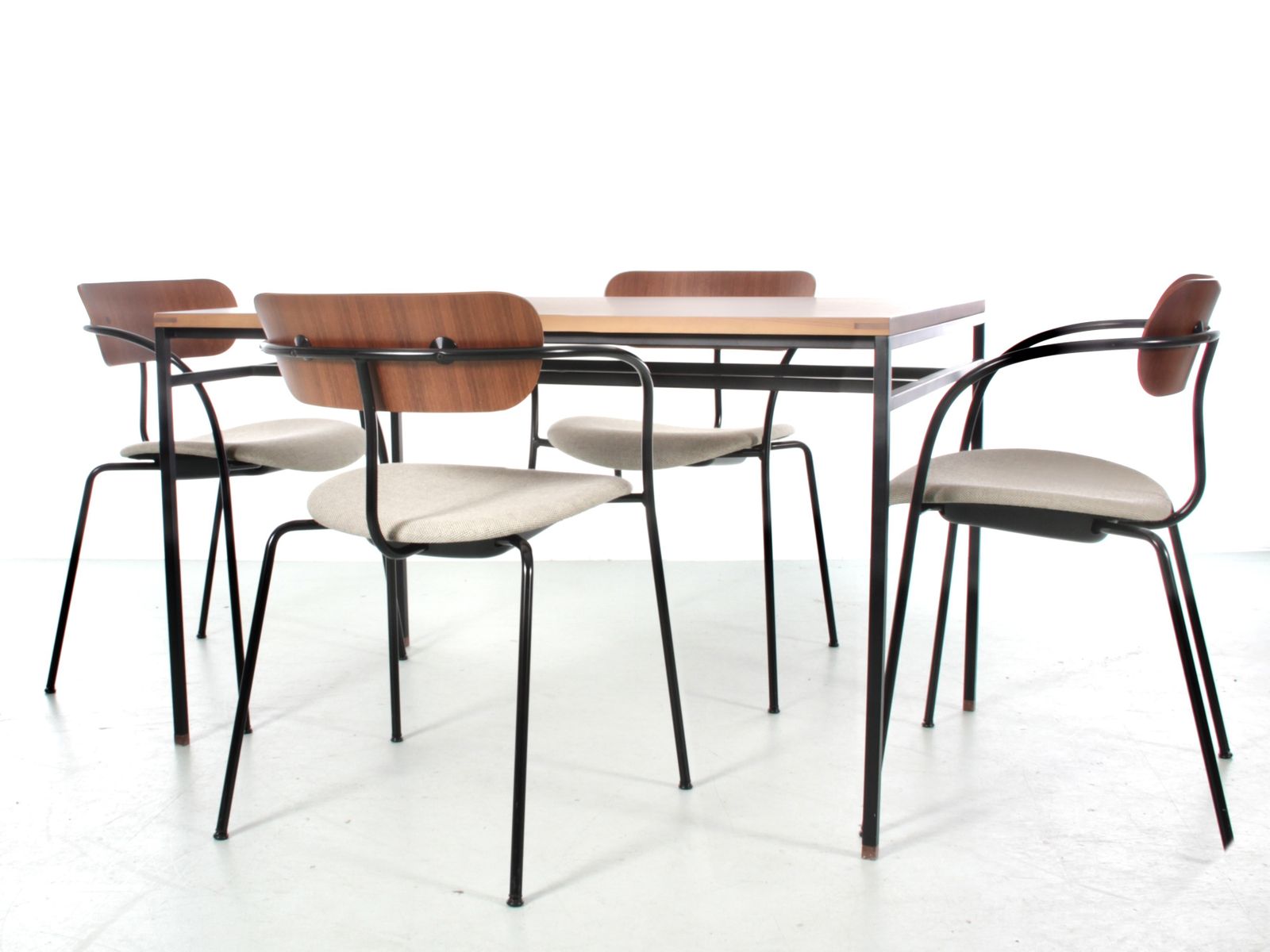 Desk Model Cosmopol, In Steel And Walnut. 120x60 Cm photo vinterior