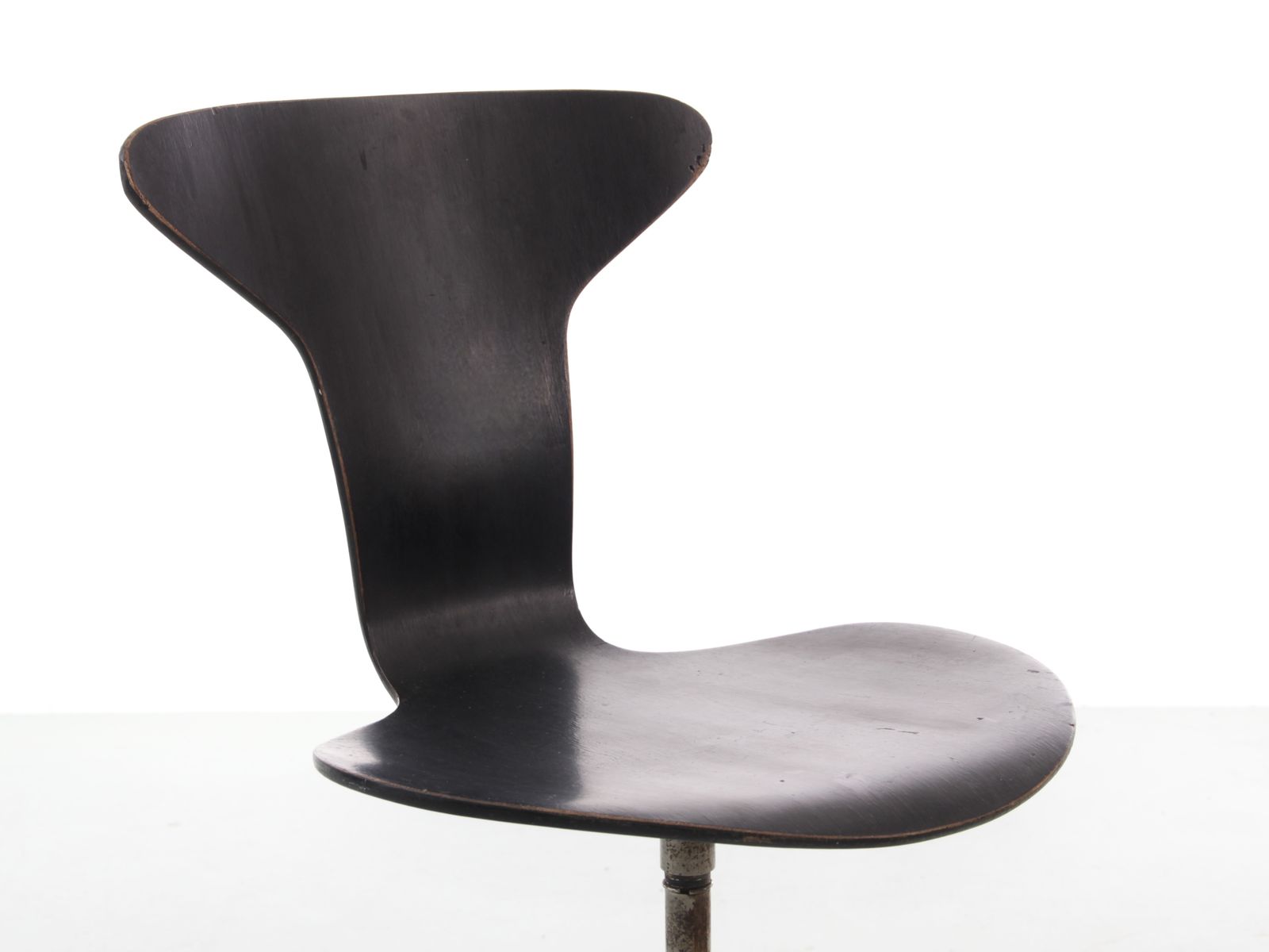 photo furniture Mid Century Modern Scandinavian Desk Chair Model Munkegaard By Arne Jacobsen For Fritz Hansen