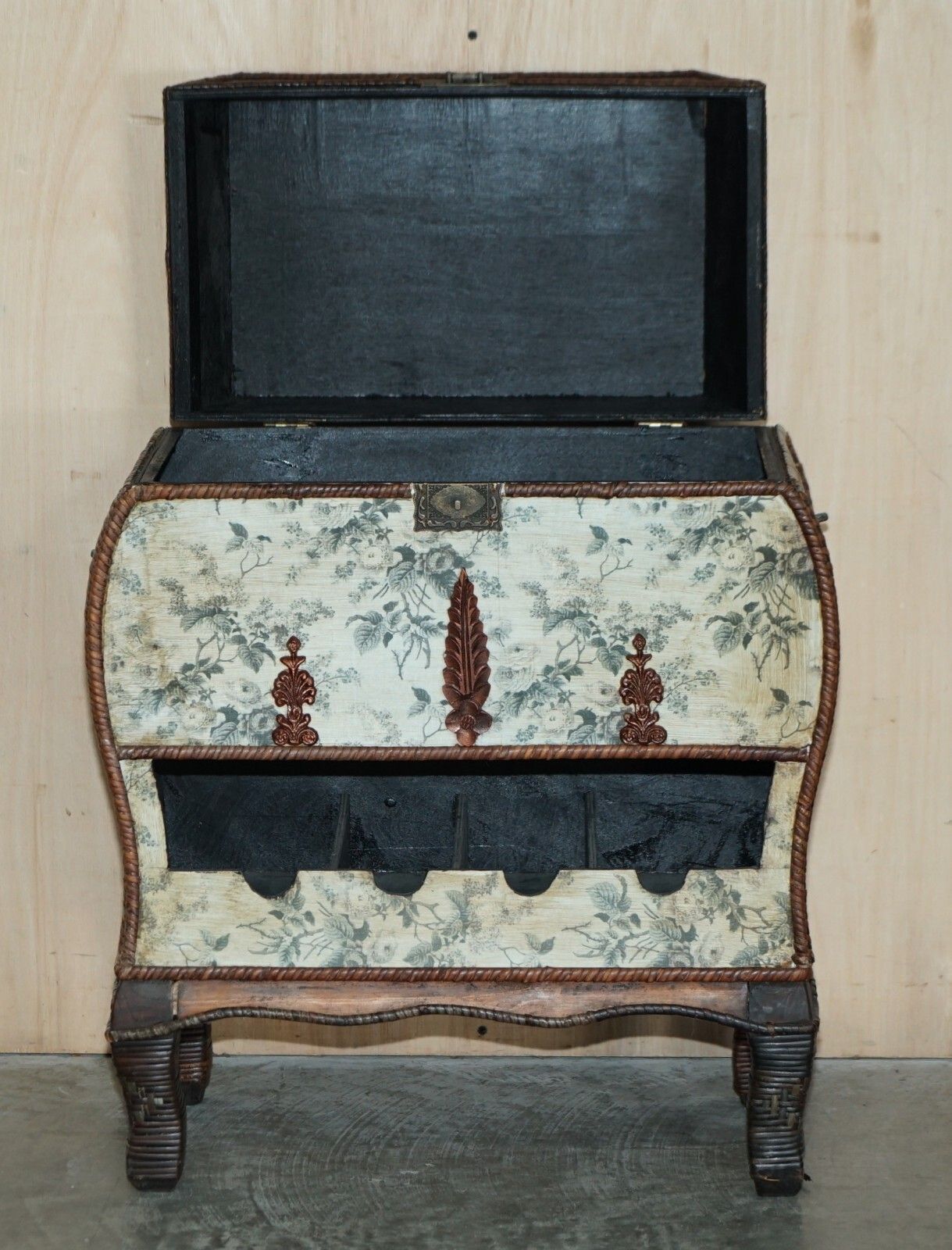 850.0 Lovely Vintage Chinese Wine Side Table Cabinet With Bottle & Glass Storage photo