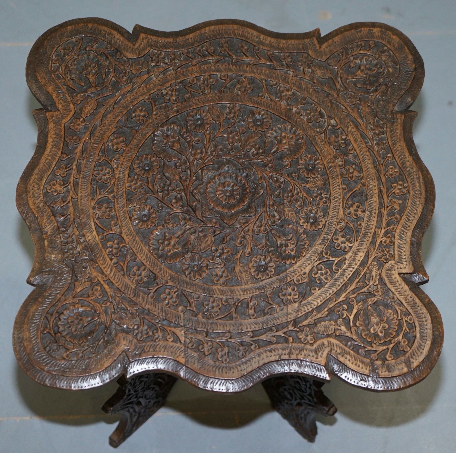 Anglo Burmese Hand Carved 19th Century Rosewood Antique Side End Lamp Wine Table photo for sale