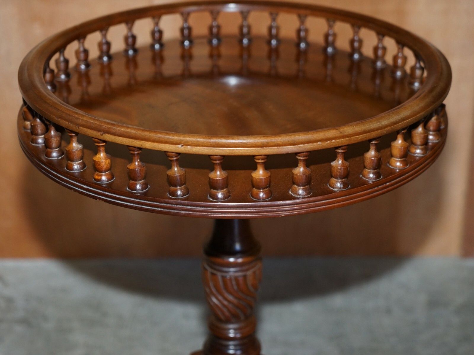 Lovely Flamed Mahogany Gallery Rail Side With Claw & Ball Feet Regency Style photo vintage