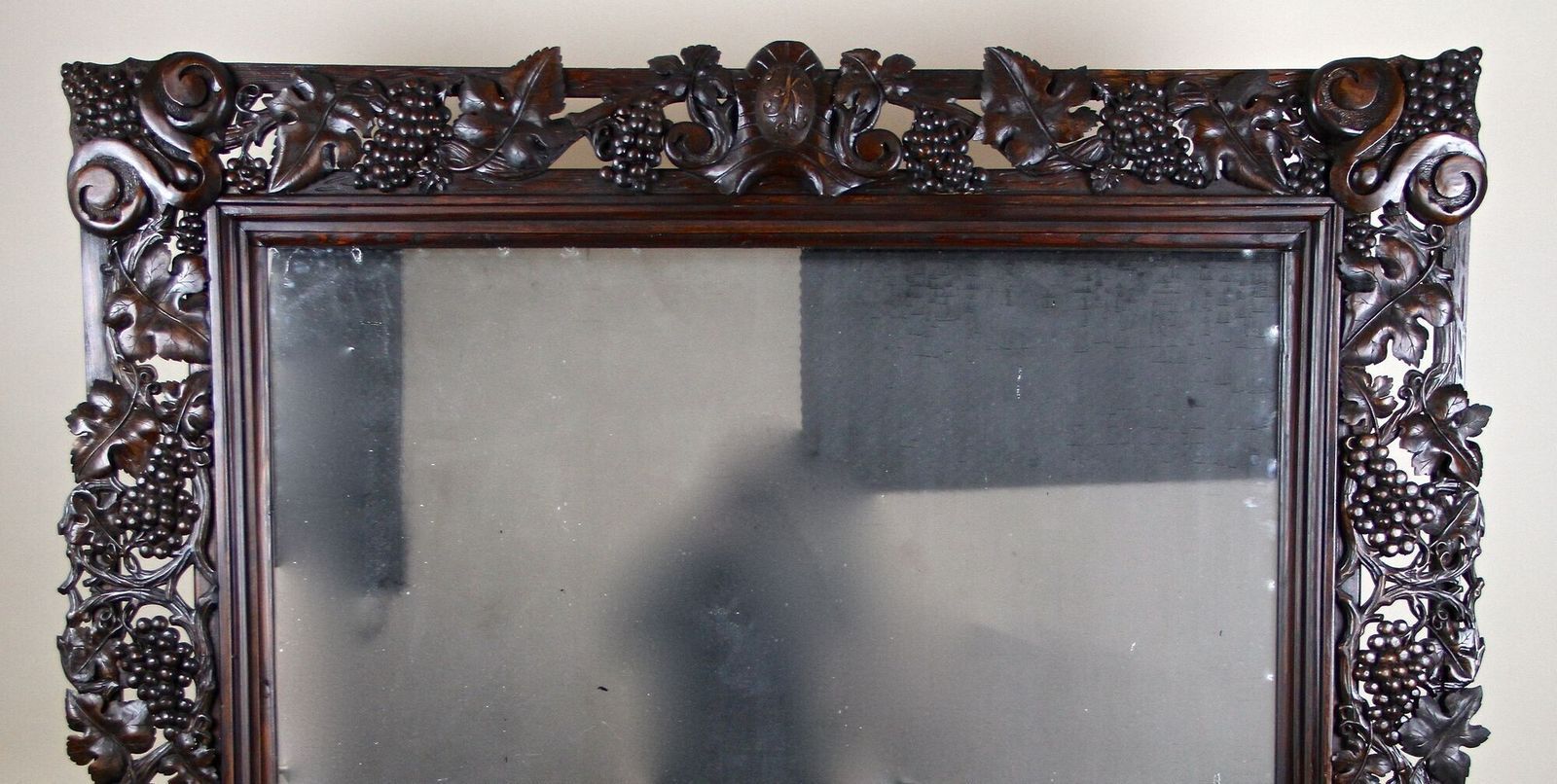 20th Century Black Forest Wall Mirror With Grapes And Leaves Hand Carved   1919 photo 5050.0