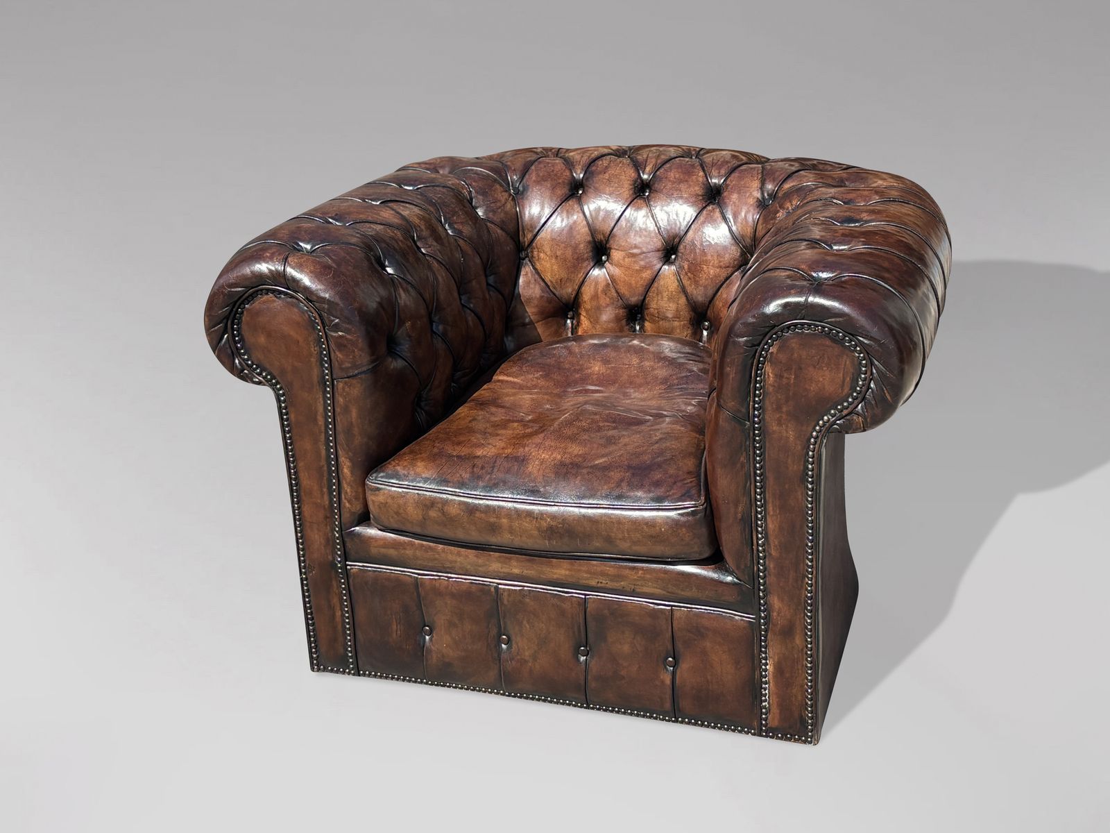 Early 20th Century Brown Leather Chesterfield Armchair photo vintage