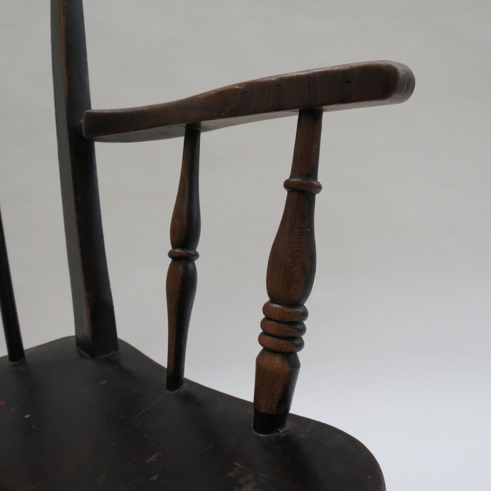 Furniture 19th Century  Welsh Elm Folk Farmhouse Chair photo