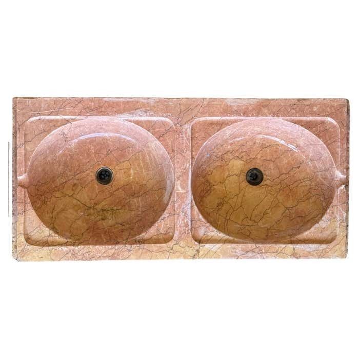 Évier de cuisine d'époque XIXe siècle à deux bacs en marbre rose sculpté à la main